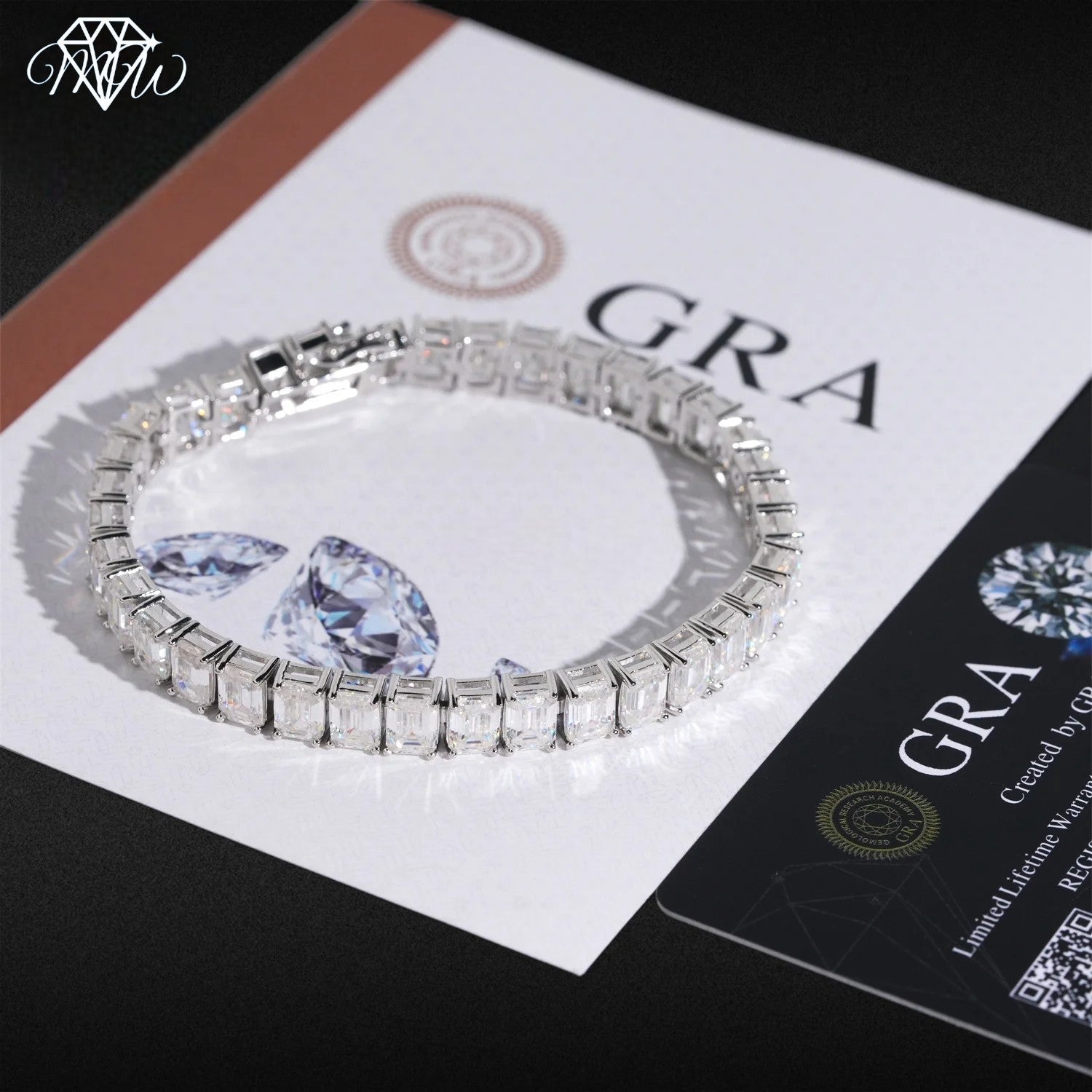 Moissanite Emerald Cluster Tennis Bracelet – Unisex Luxury Iced Out 925 Sterling Silver